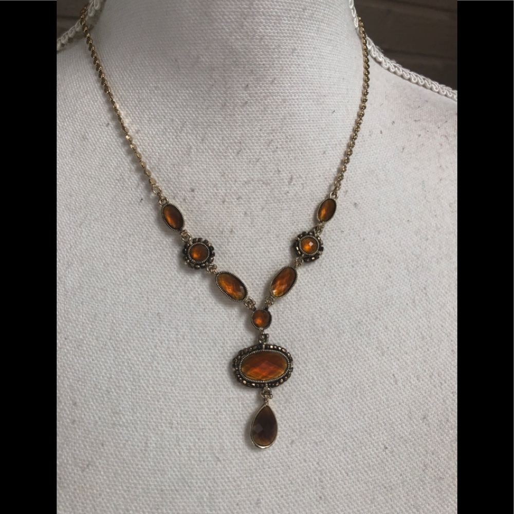 Antique style Amber Necklace - Picture 4 of 6
